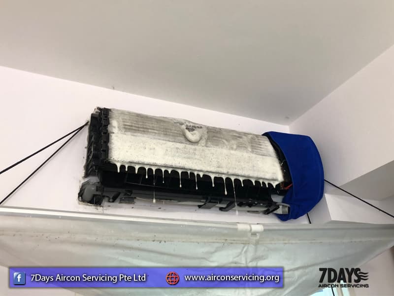 aircon-trunking-leaking